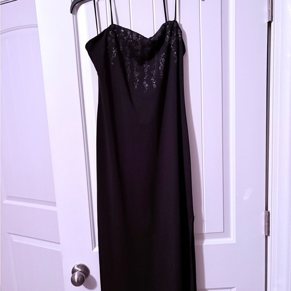 Elegant spaghetti straps Black Evening Dress